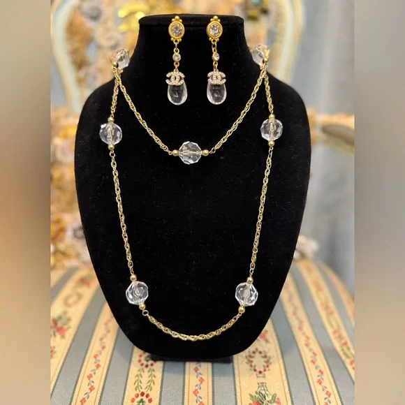 Gold and Blue Crystal Jewelry Set - Picture 6 of 9